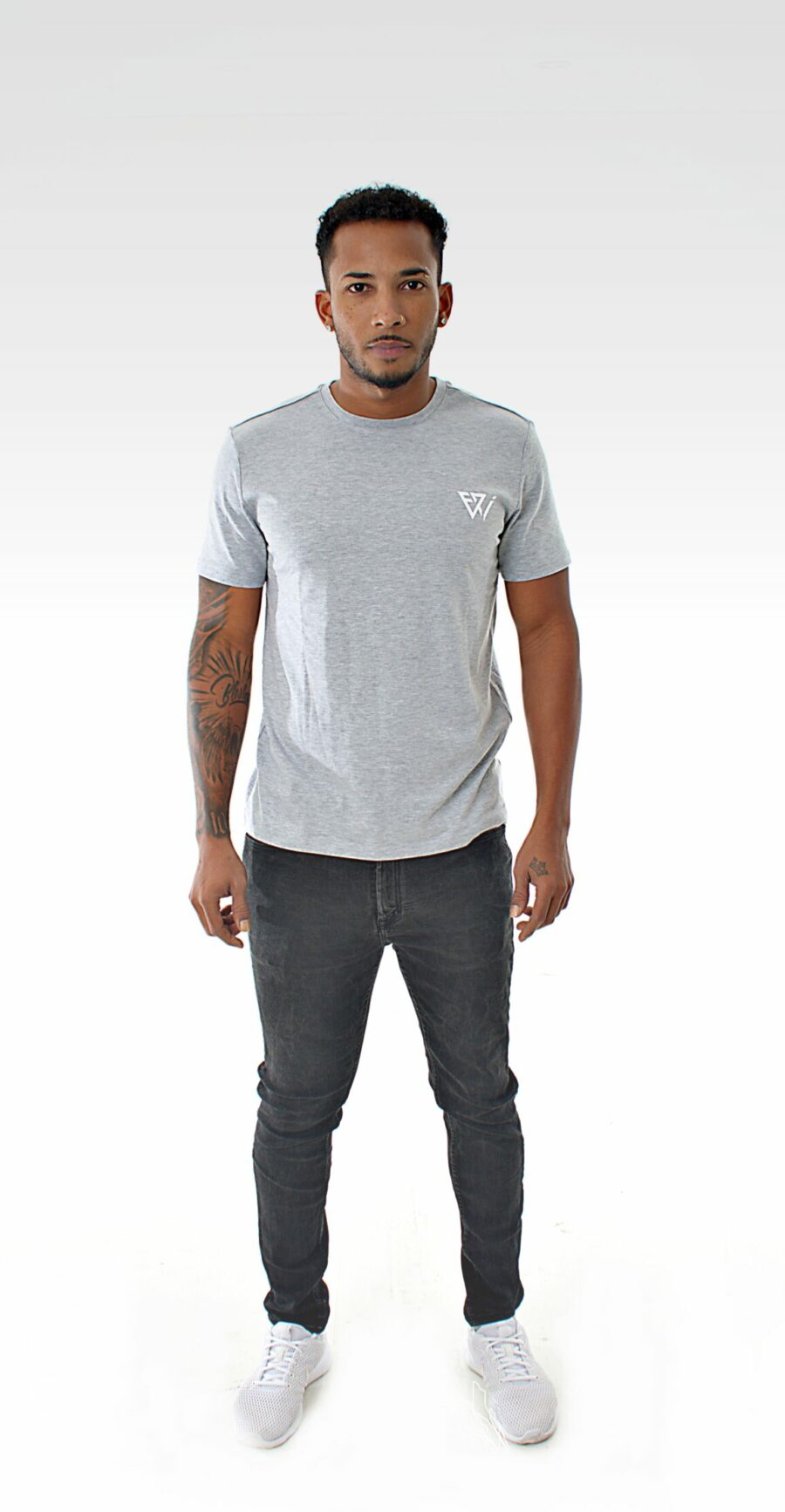Tee-shirt homme gris claire logo blanc